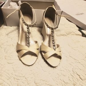Davids Bridal size 8.5 wedding sandal
